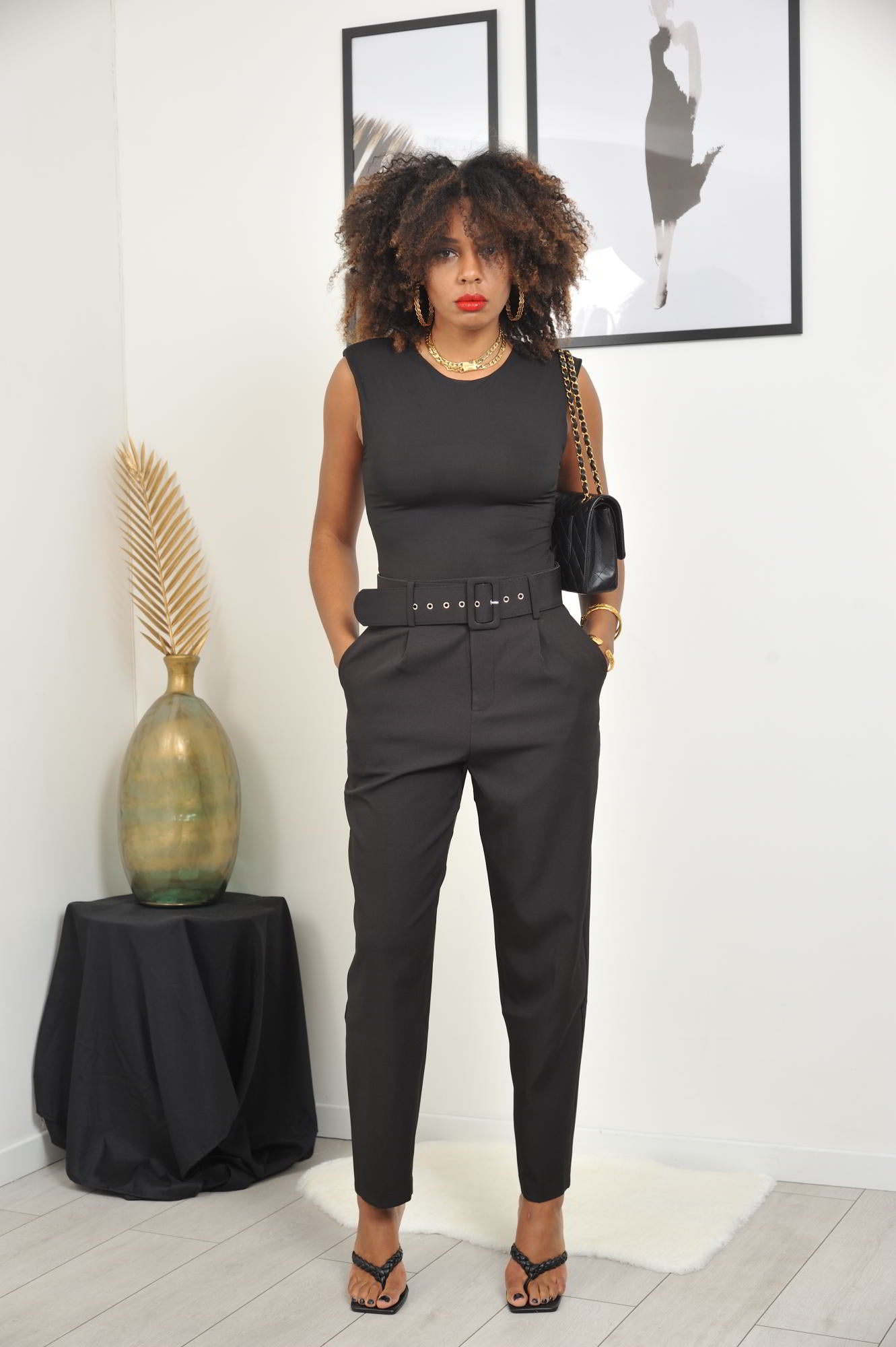 VIDIA Pantalon noir classique taille haute ceinturé