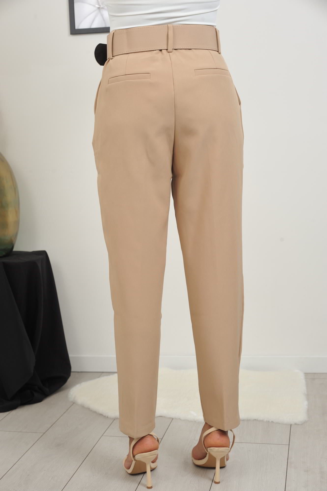 VIDIA Pantalon beige classique taille haute ceinturé